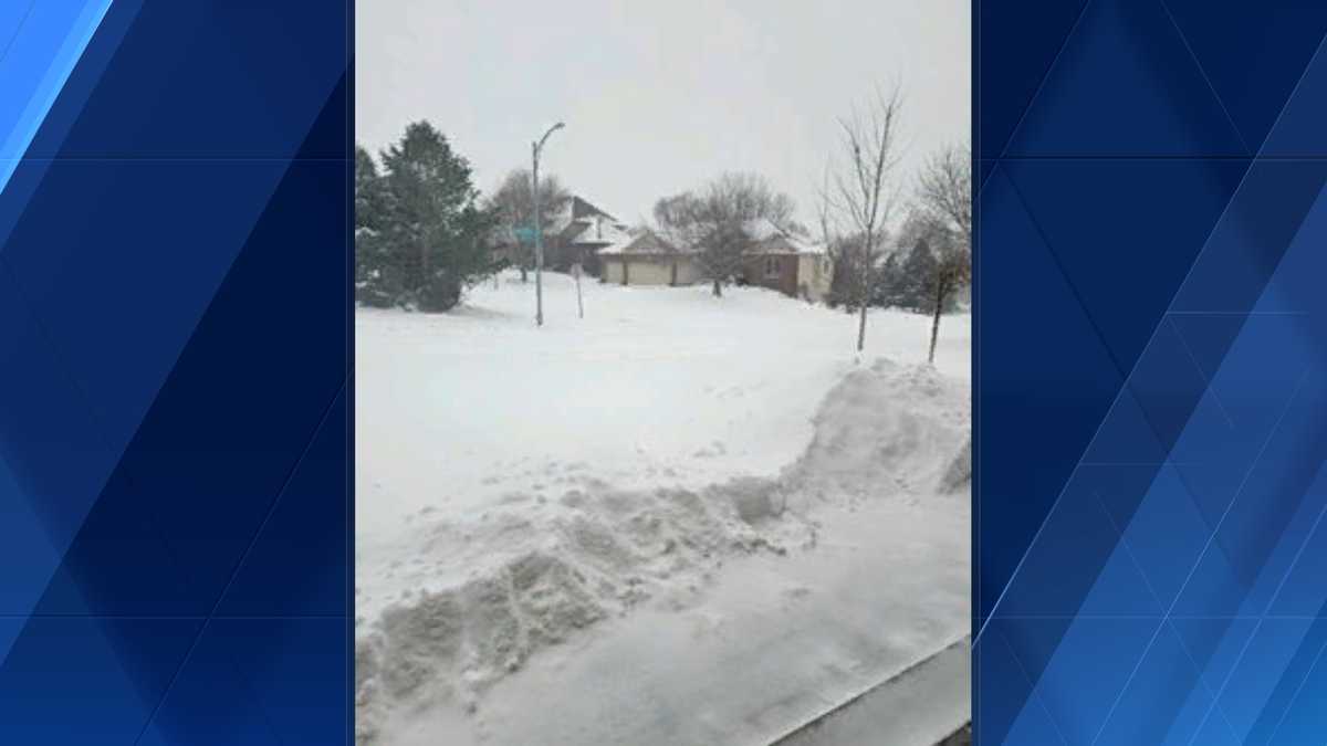 "Managing Winter Storm Impact: Nebraska and Iowa Snowfall Updates and Road Conditions"