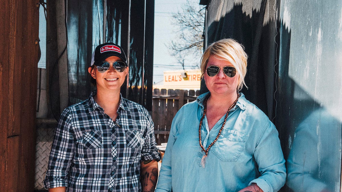 Featured image for La Barbecue Founder LeAnn Mueller Passes Away at 51