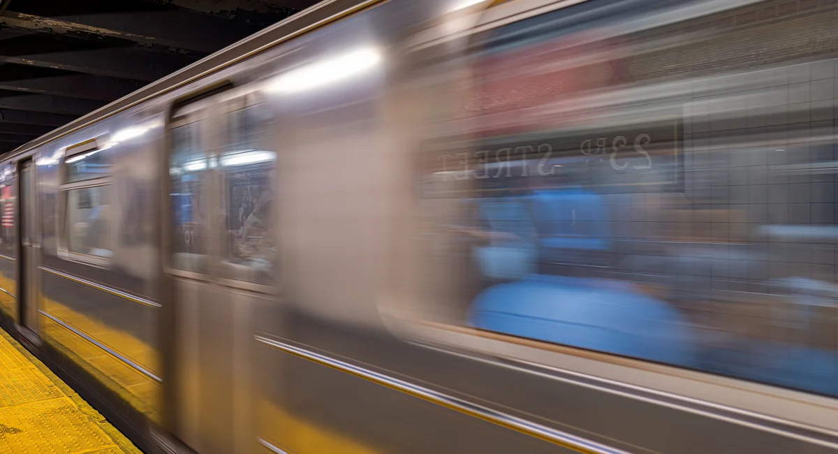 Man Killed Trying to Break Up Fight on Brooklyn Subway