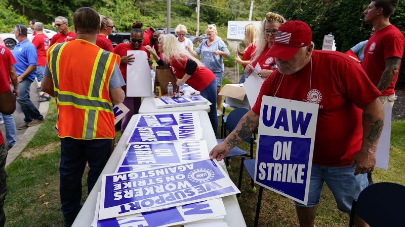 "Biden Joins UAW Strikers in Michigan as Autoworkers Strike Grows"