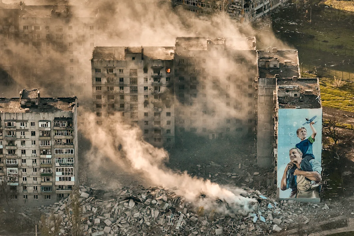 "The GOP's Evolving Stance on Ukraine Aid and Russia"