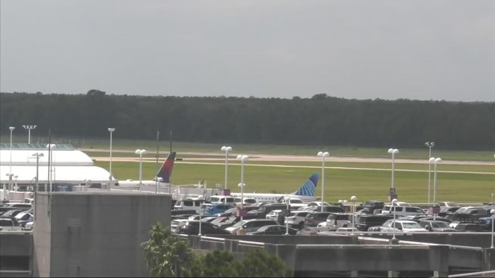 Featured image for Delta Flight Diverts to Jacksonville Due to Mechanical Issues