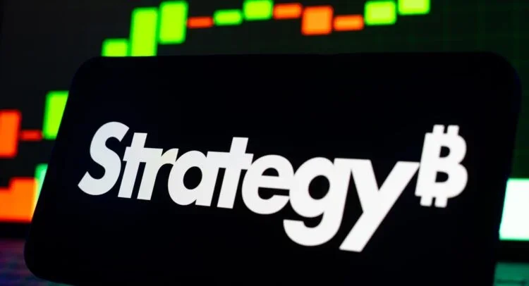 Bitcoin Swings Create Potential Buy Window for MicroStrategy (MSTR)