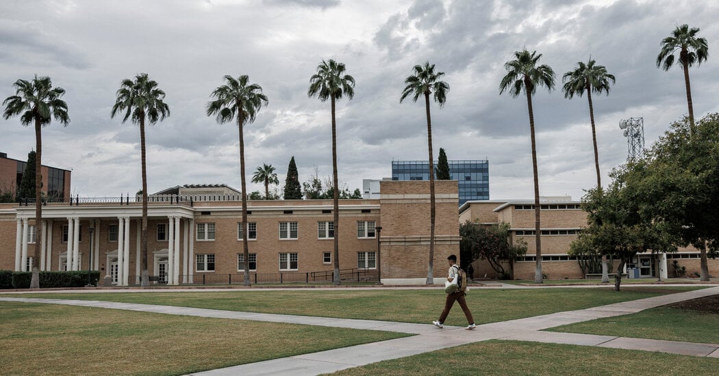 Featured image for Universities Reject White House Education Compact Over Conditions