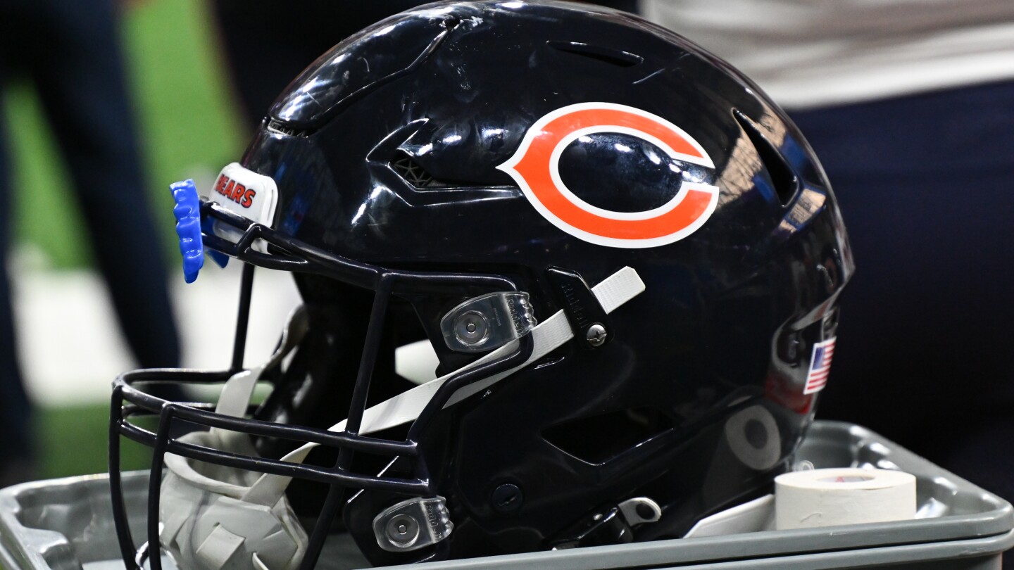 "Chicago Bears Make History with Hiring of First Female Coach, Jennifer King"