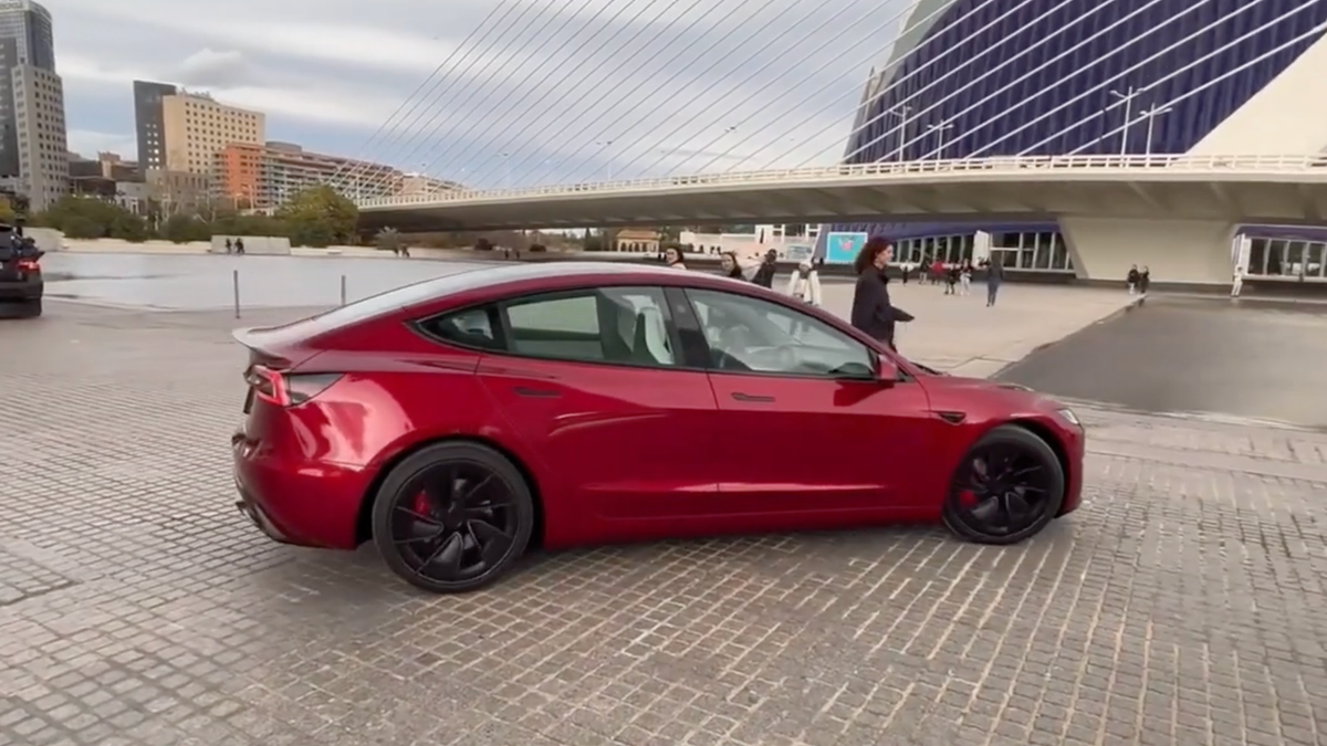 "Unveiling the Tesla Model 3 Ludicrous: All You Need to Know"