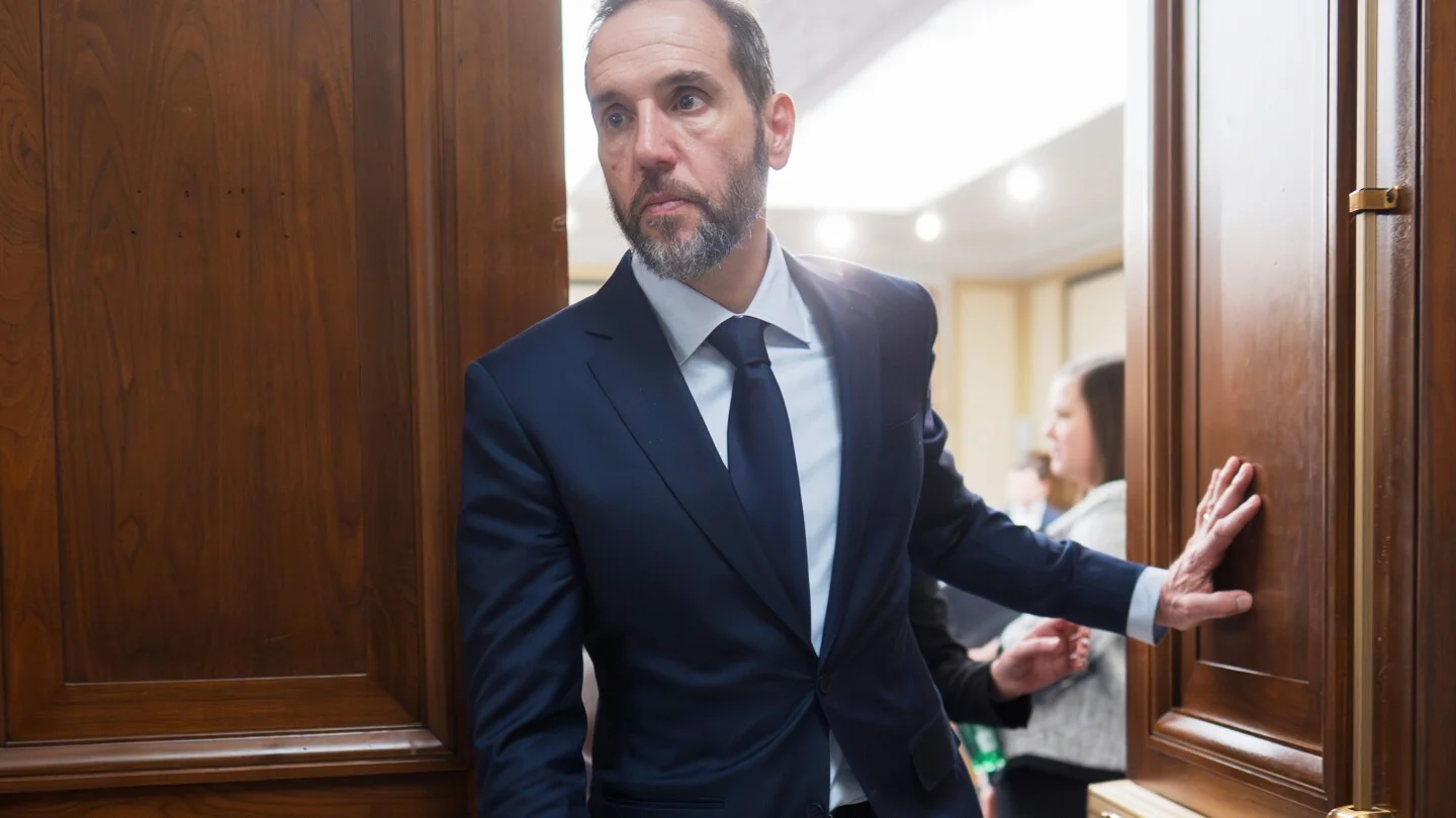 Smith to publicly testify on Trump probes before House panel