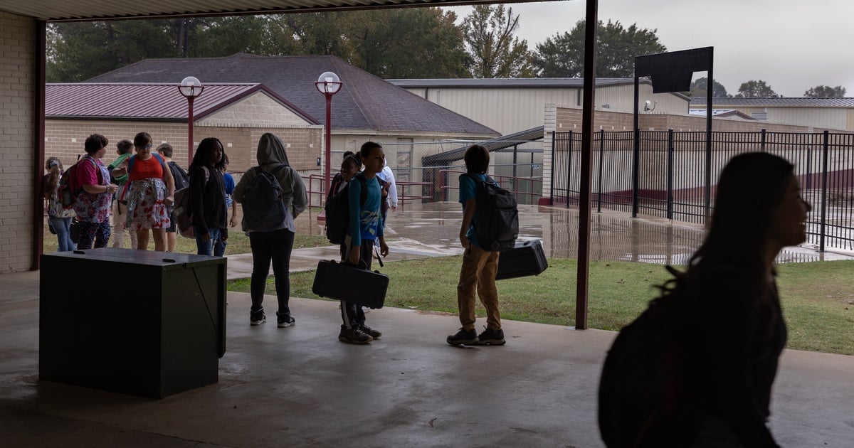 Texas lawmakers approve bills on chaplain counseling and school library material.