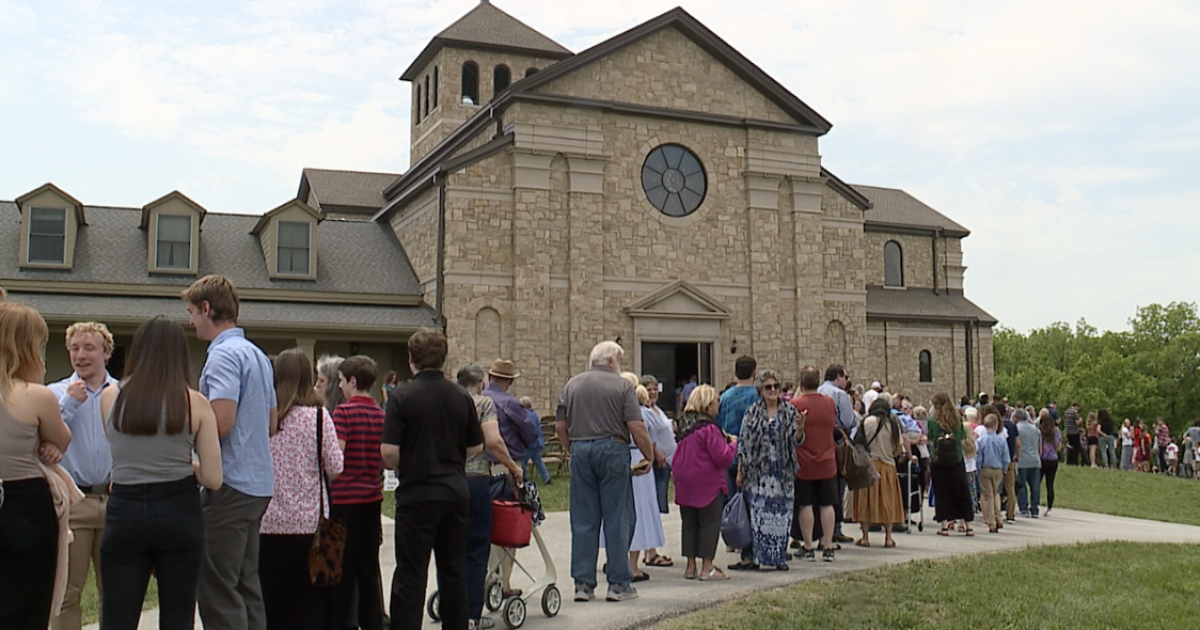 Exhumed Missouri nun's body found incorrupt, sparks pilgrimage frenzy.