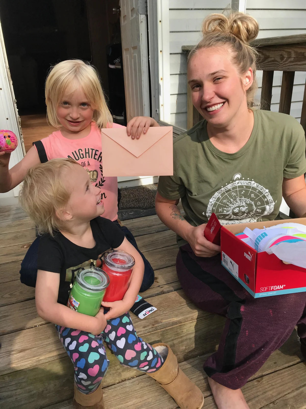 Anna 'Chickadee' Cardwell Shares Hair Loss Journey During Cancer Battle