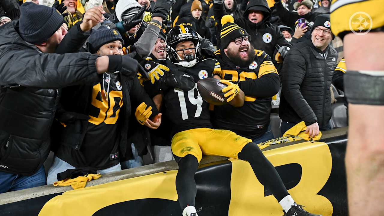 Featured image for Steelers clinch AFC North with dramatic Week 18 win over Ravens
