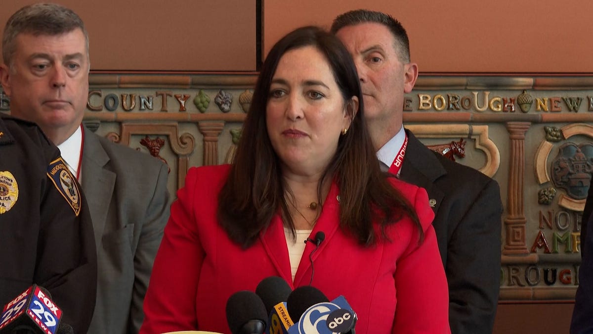 Featured image for "Justin Mohn Faces Terrorism Charges for Father's Beheading"