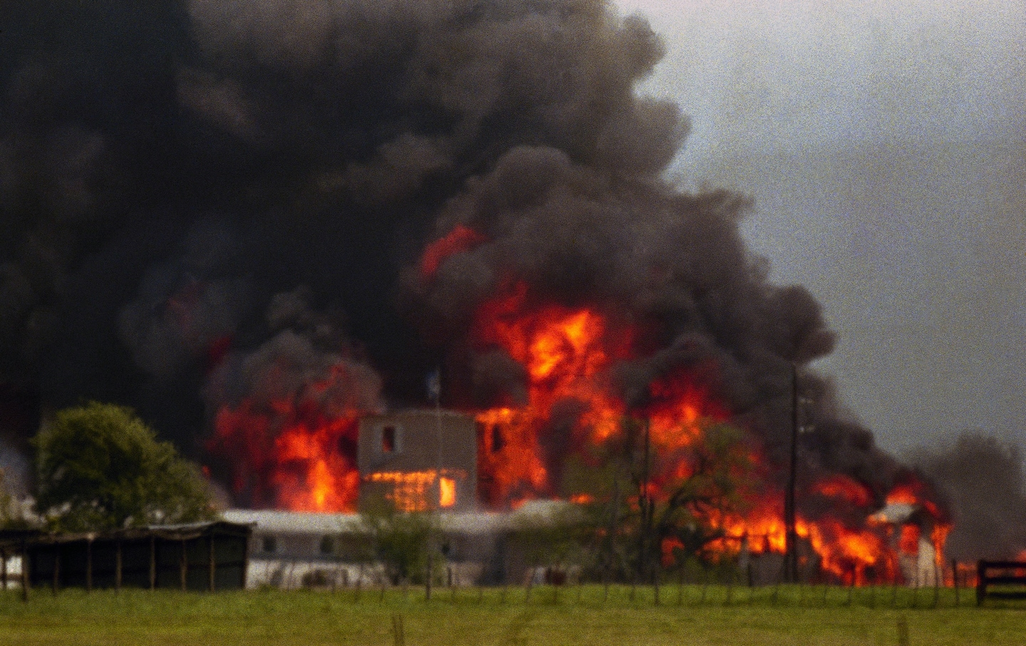 Featured image for The Enduring Fascination and Pain of the Waco Siege, 30 Years Later.