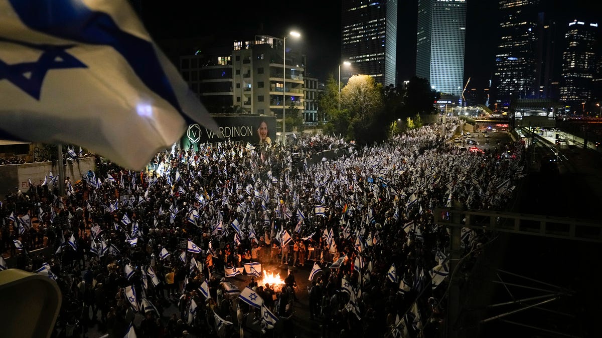 Netanyahu's Judicial Reforms Spark Mass Protests and Crisis in Israel