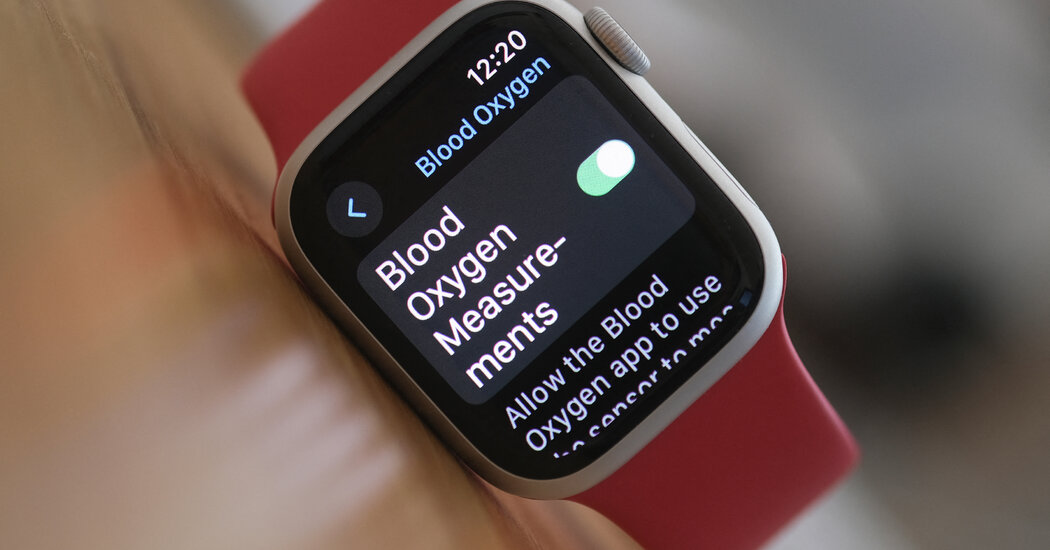 Featured image for Apple Reintroduces Blood Oxygen Monitoring to Select US Apple Watches