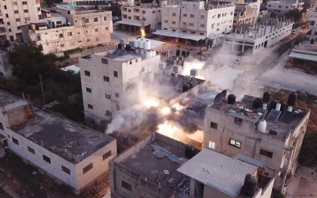 Israeli Forces Demolish Home of Palestinian Attacker, Escalating West Bank Tensions