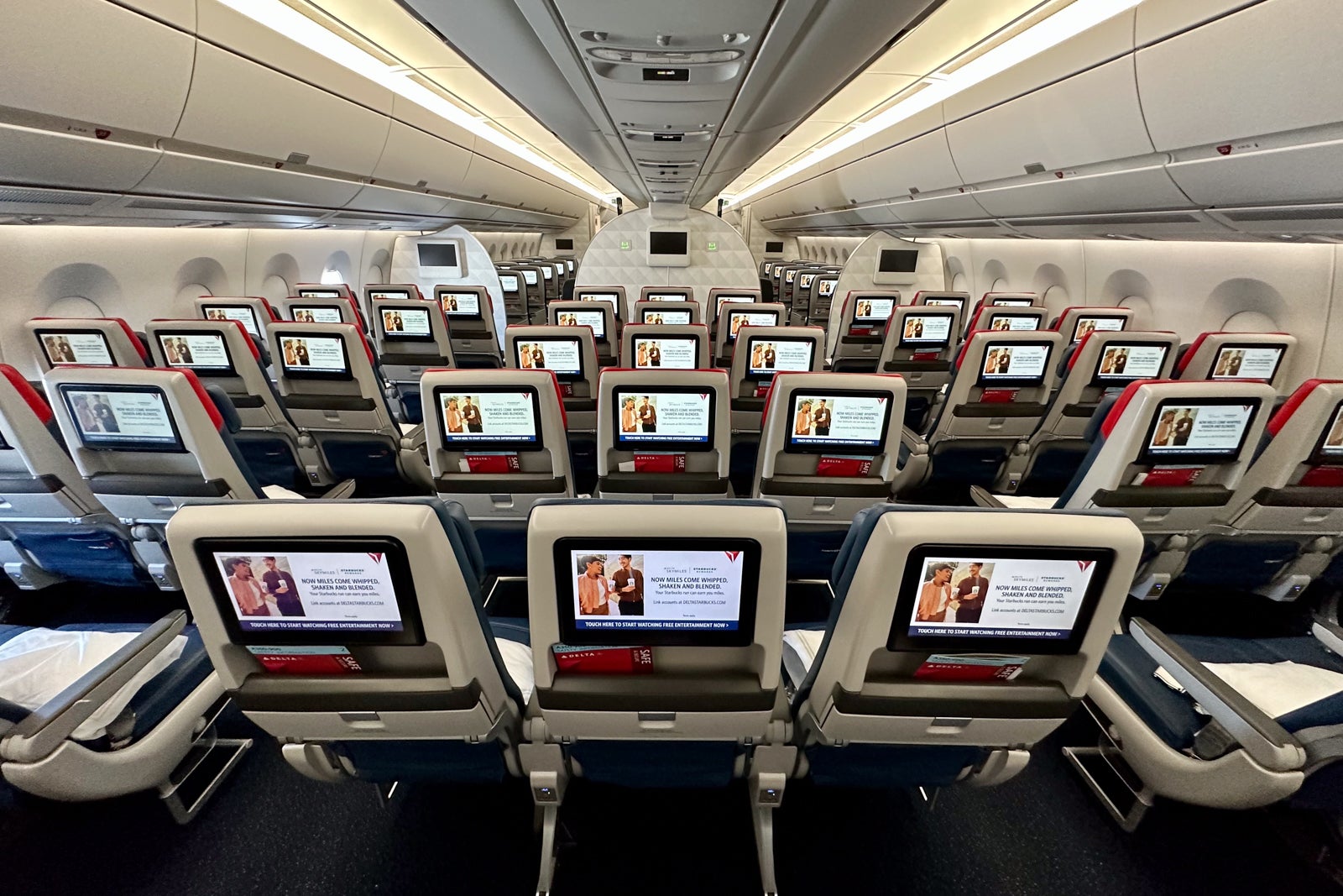 Featured image for "Delta Air Lines Thrives Despite Industry Challenges, Expects Strong Demand in 2024"