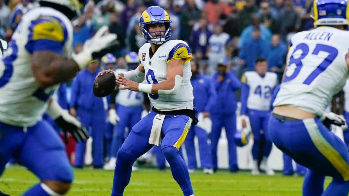 Featured image for "NFL Week 15: Stafford's Heroics, QB Start 'Em/Sit 'Em, Defensive Strategies, Rankings, Predictions & Picks"