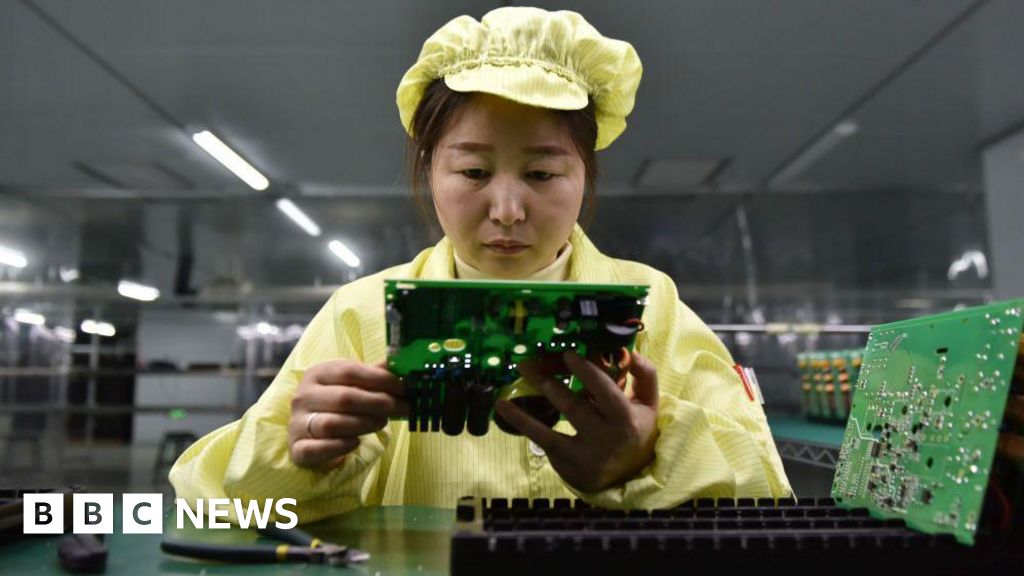 China's Economy Faces Slowdown Amid Trade Tensions and Cautious Consumers