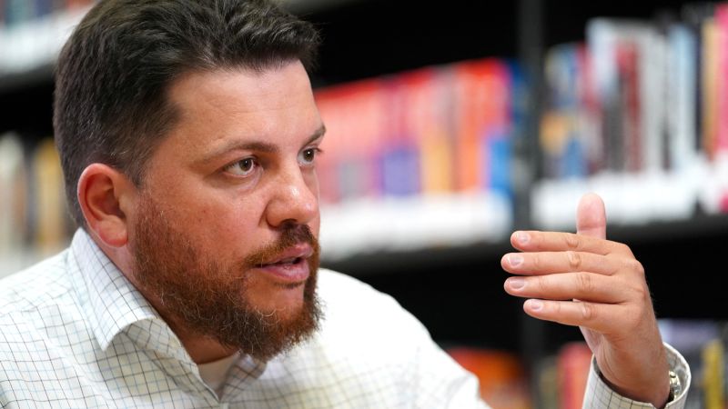 Featured image for Navalny's Ex-Chief of Staff Leonid Volkov Attacked with Hammer in Lithuania