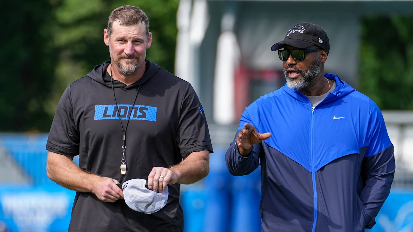 Featured image for Midseason NFL Awards: Lamar Jackson's MVP Quest and More