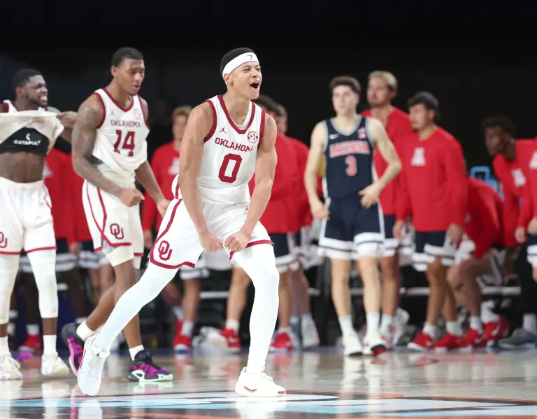 Featured image for Oklahoma Upsets Arizona to Reach Battle 4 Atlantis Finals