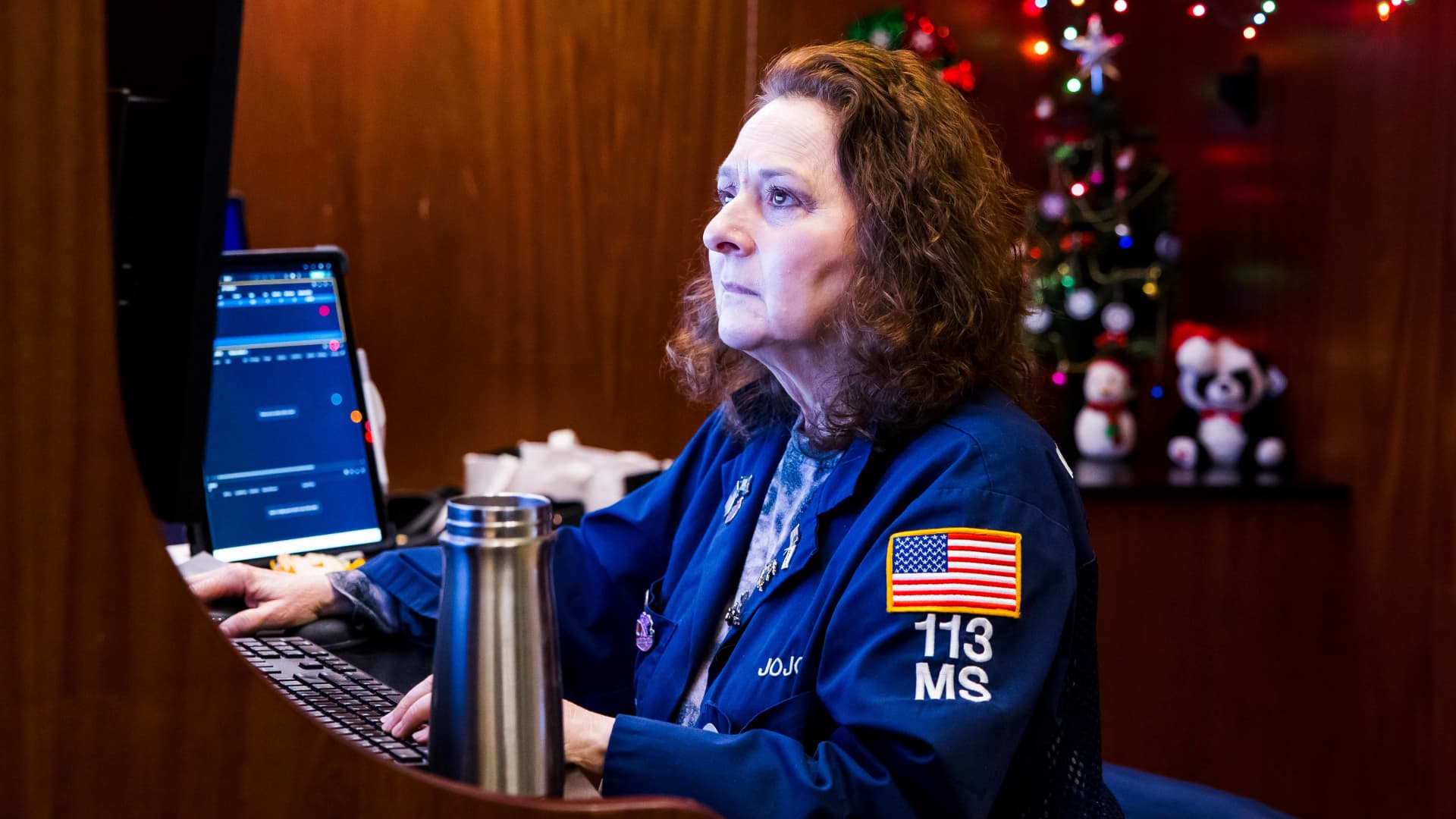 Featured image for Treasury Yields Rise Amid Political Tensions and Falling Oil Prices