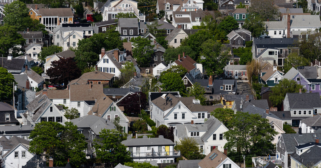 Featured image for Navigating the Current Housing Market: Trends and Strategies.