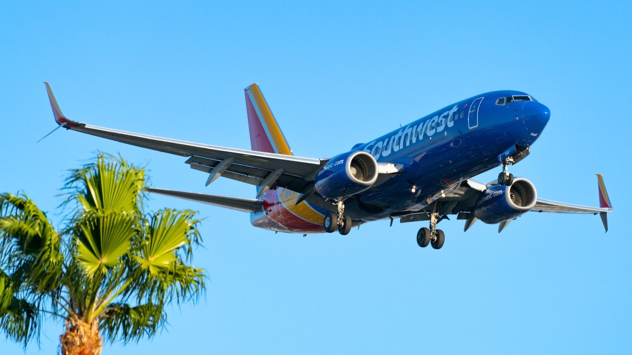 Featured image for Emergency Landing: Southwest Plane Returns to Las Vegas Due to Midflight Odor