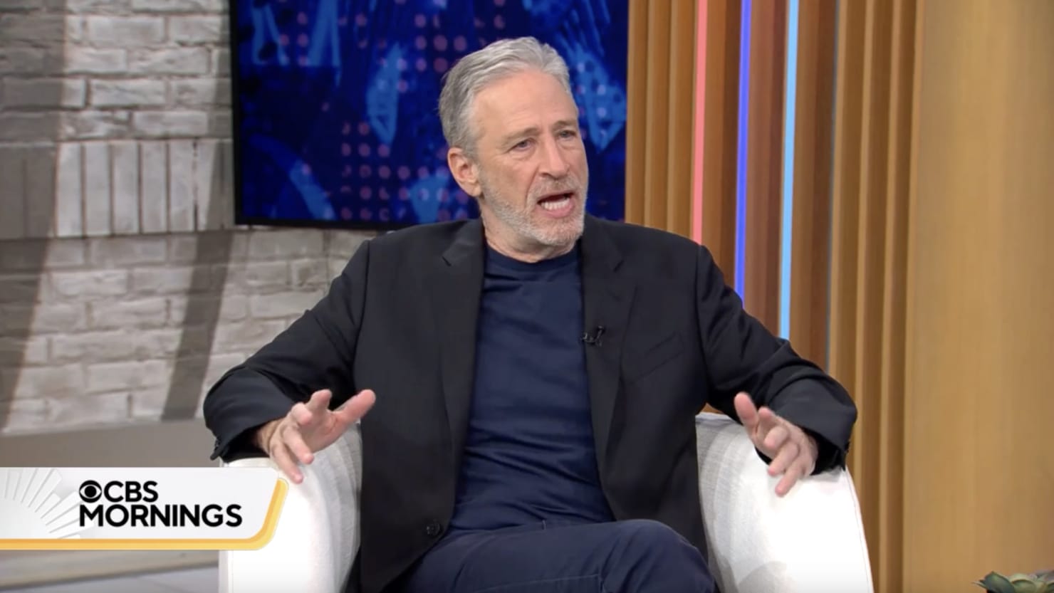 Jon Stewart Criticizes Apple TV+ for Censoring His Show