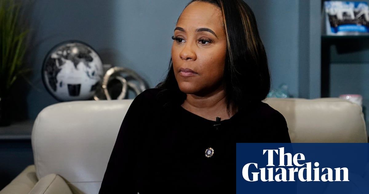 "Judge Considers Disqualifying Fani Willis from Georgia Election Case Against Trump"