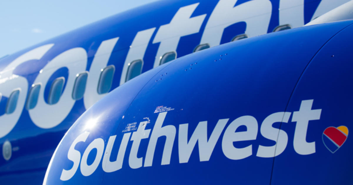 Southwest Pilot Climbs Through Cockpit Window to Unlock Plane Before Takeoff