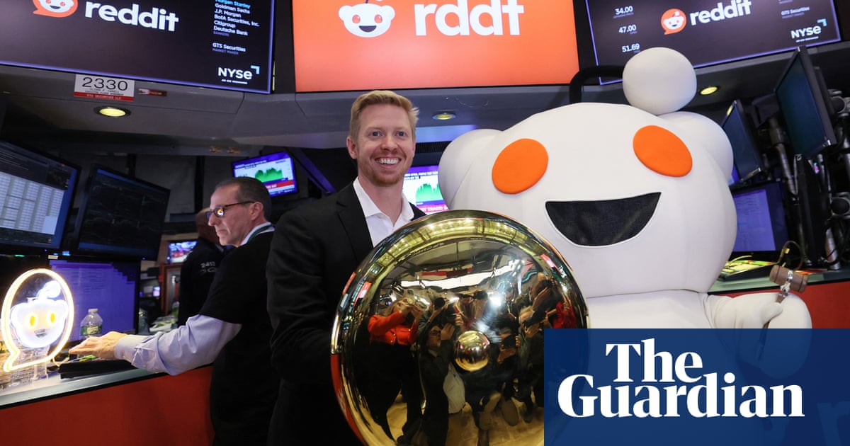 "Reddit's Remarkable Market Debut: Shares Soar 48% on NYSE"
