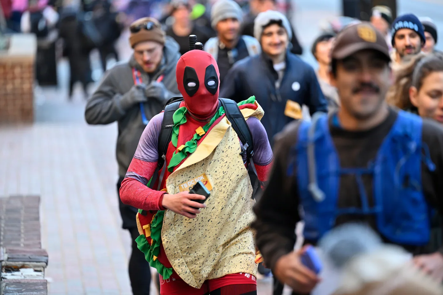 Featured image for Ultramarathoners Conquer 31 Miles with Nine Taco Bell Stops