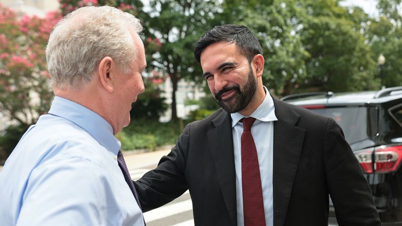 Featured image for Mamdani Gains Support from Key Democrats in DC