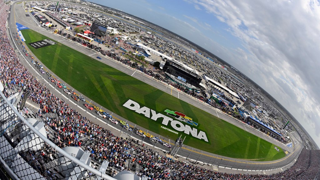 Featured image for "2024 Daytona 500: Reddick and Bell Secure Starting Lineup with Late Pass Victory"