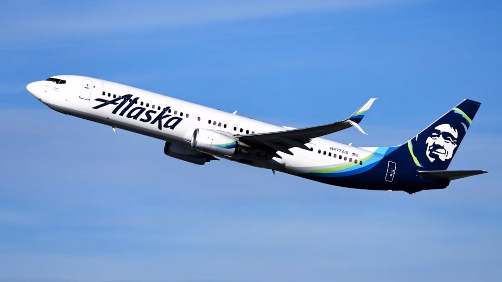 Featured image for Alaska Airlines Grounds All Flights Amid Nationwide IT Outage