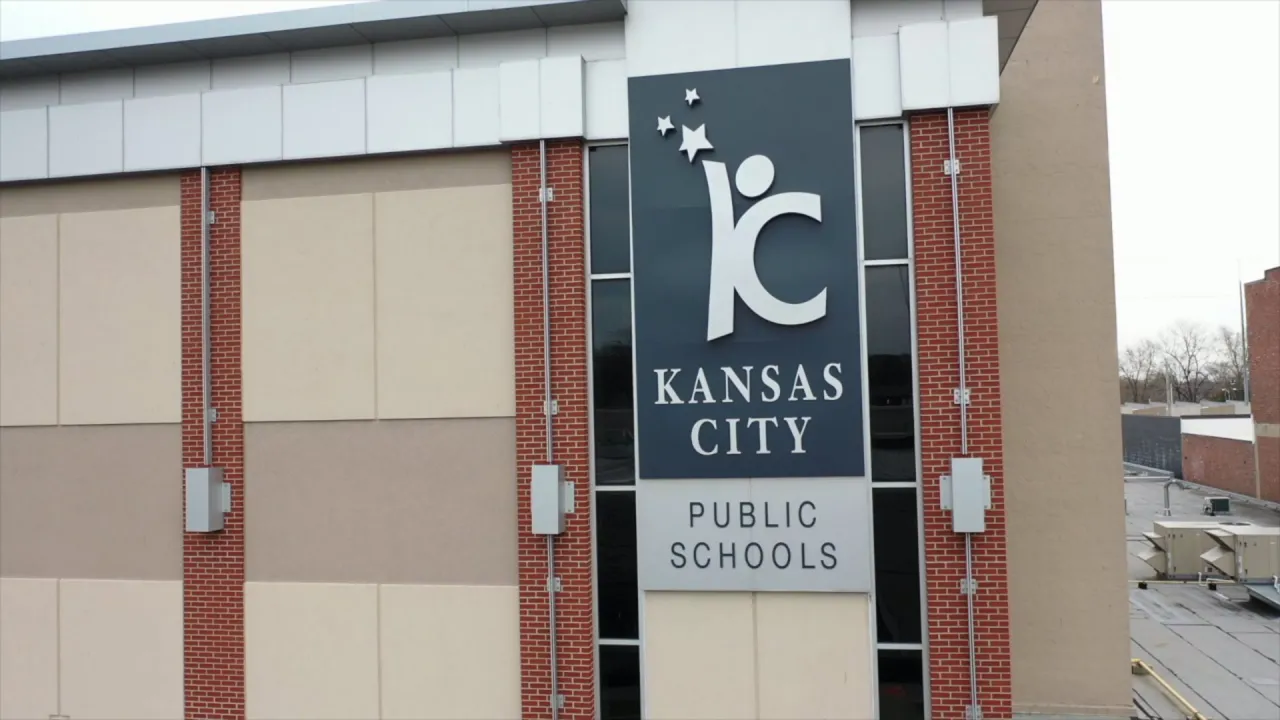 Schools Across Midwest Adjust Schedules for Extreme Heat