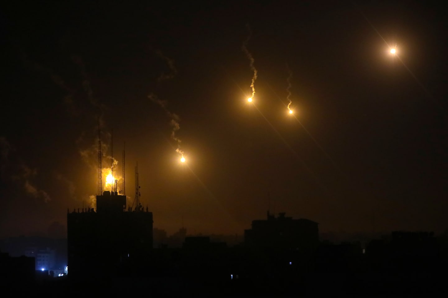 Israel's Intensifying Ground Assault in Gaza: Live Updates