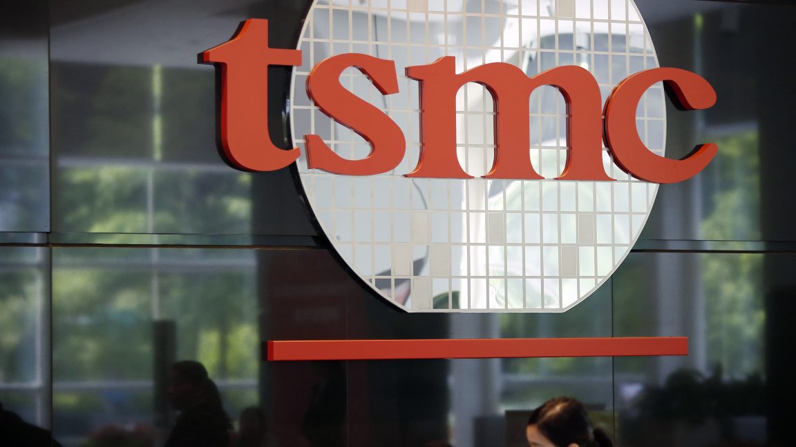 TSMC Halts Advanced Chip Production for Chinese Firms Amid Tensions