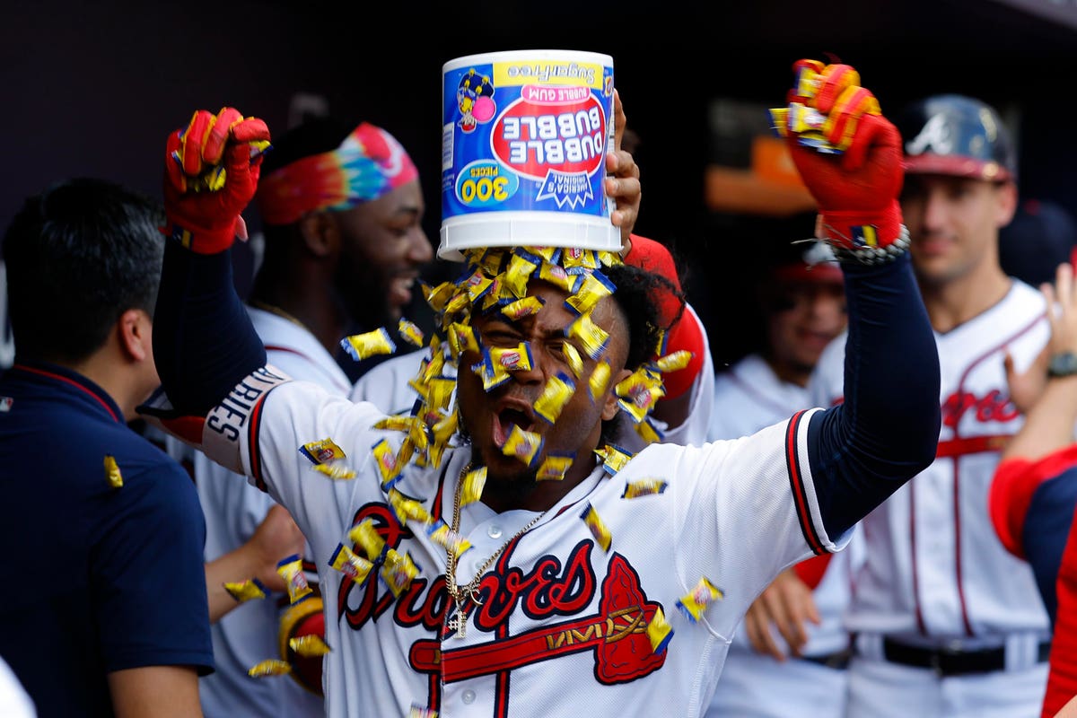 Featured image for "Atlanta Braves: Dominating the MLB with Team Meals and Hot Streaks"