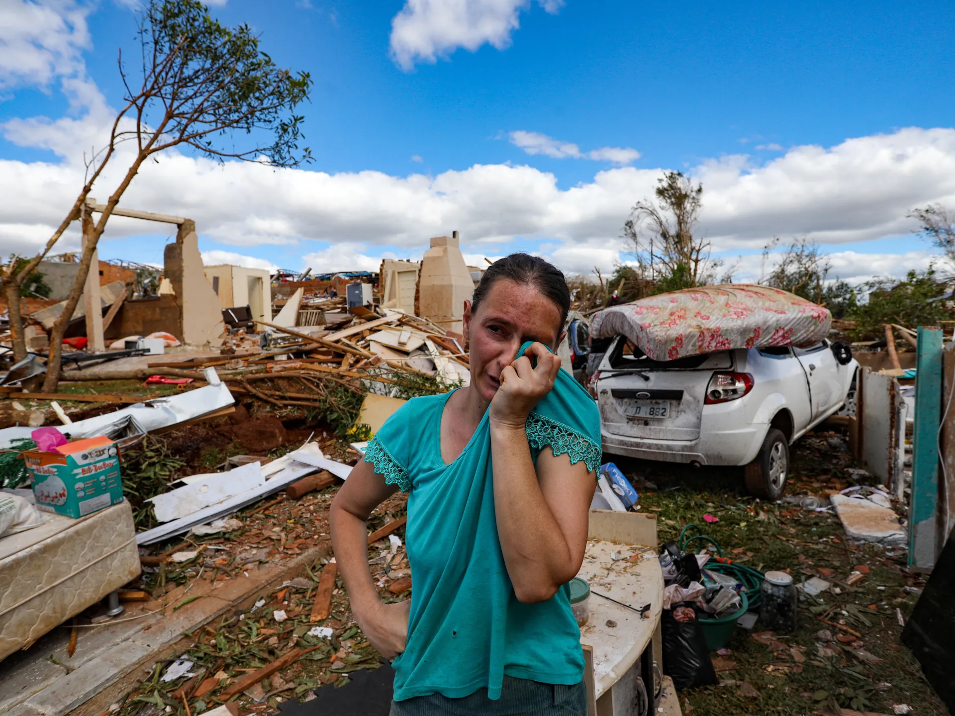 Featured image for Deadly Tornado Devastates Southern Brazil, Killing Six and Injuring Hundreds