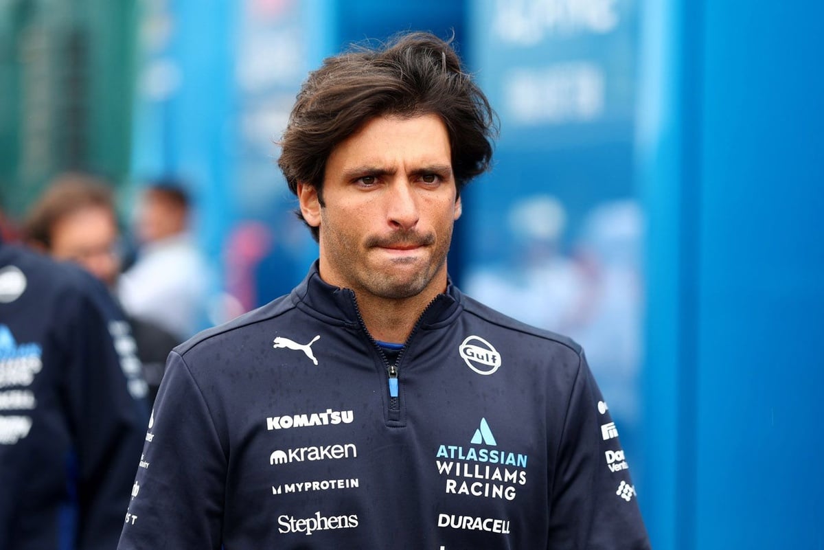 Featured image for Carlos Sainz Praises Race Director After Belgian GP Delay