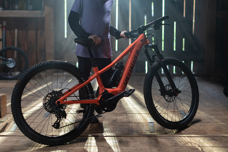 Featured image for "Specialized Launches Levo SL HT: The Ultimate eMTB Hardtail for Kids"