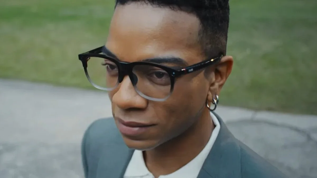 Camera Covers Signal Privacy as Smart Glasses Face Scrutiny