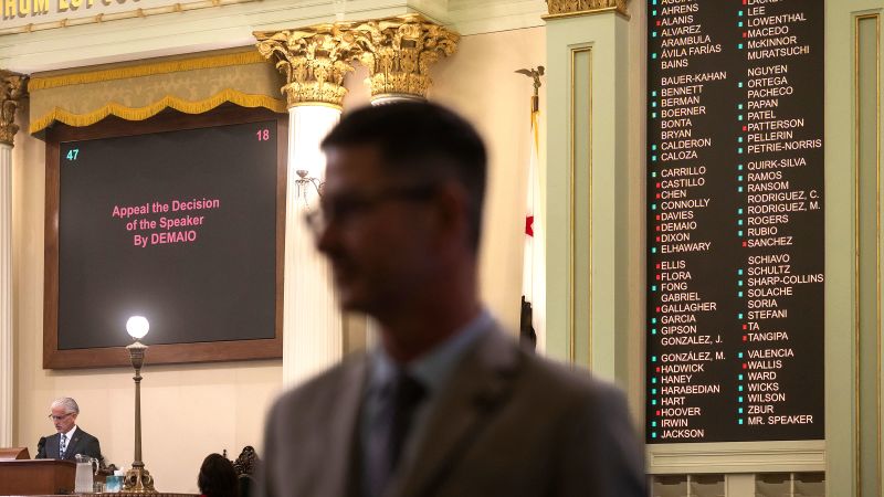 California Advances Redistricting Amid National Gerrymandering Battles