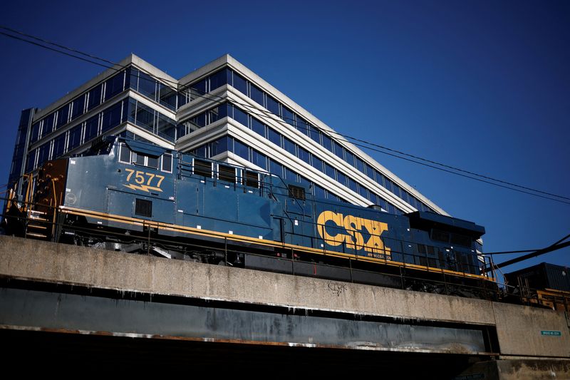 Featured image for Toms Capital Requests CSX Meeting Following Stake Acquisition