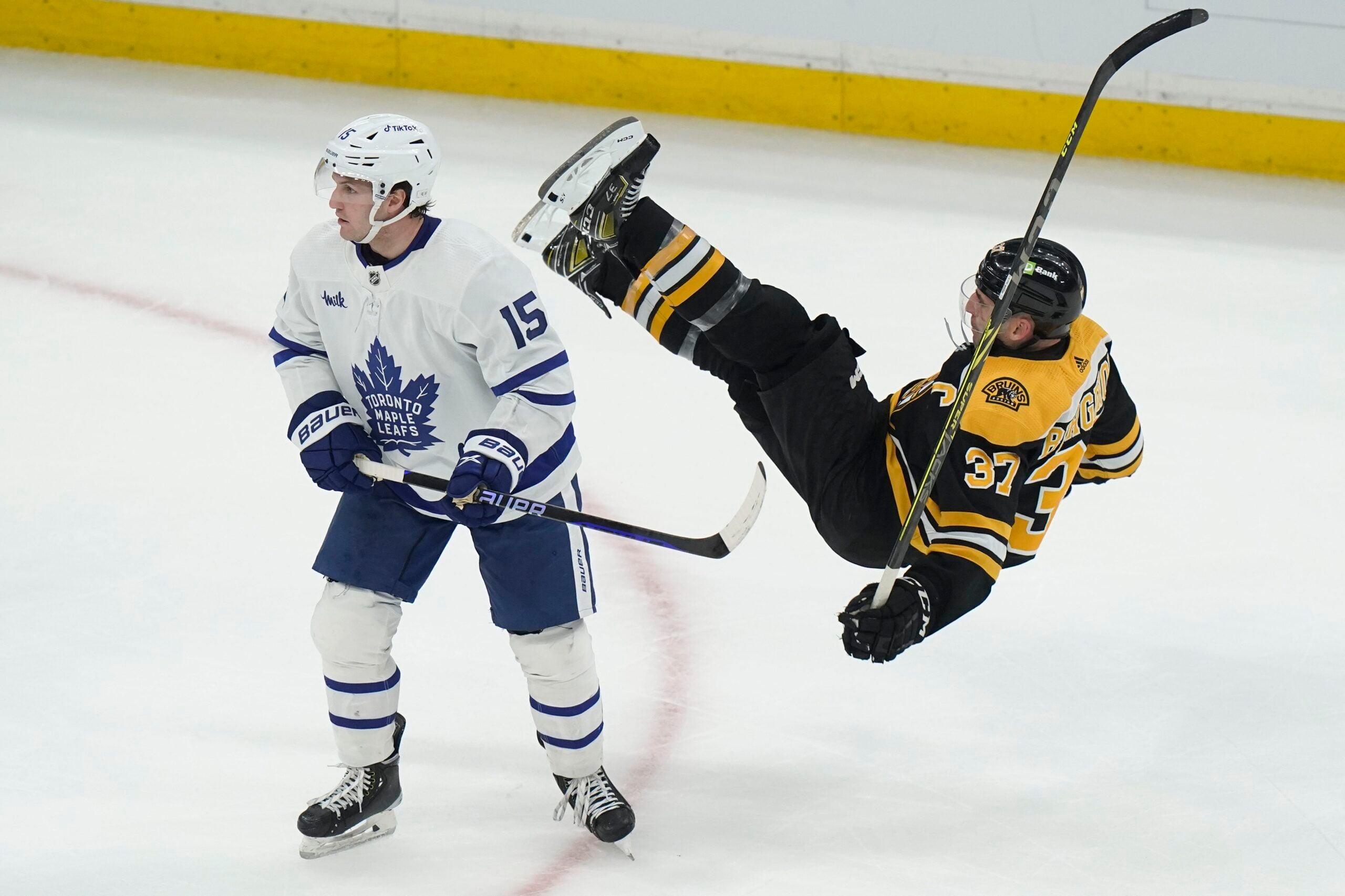 Featured image for Bruins edge Maple Leafs in overtime with Pastrnak's game-winner.