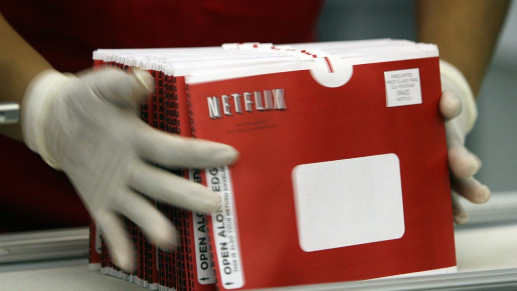 Featured image for Netflix Ends 25-Year DVD Rental Business