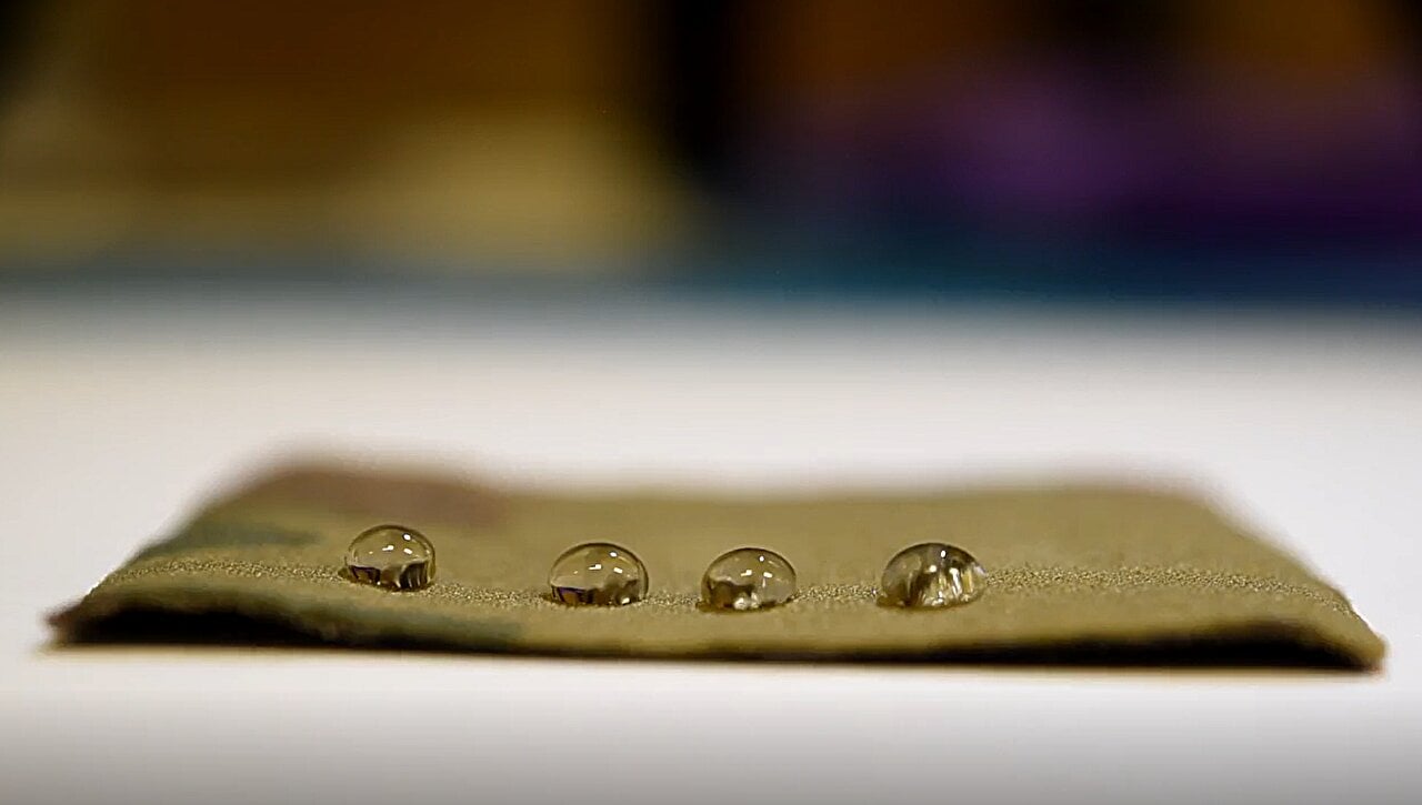 Featured image for Researchers Develop Safer Nonstick Surface to Reduce Harmful Chemicals